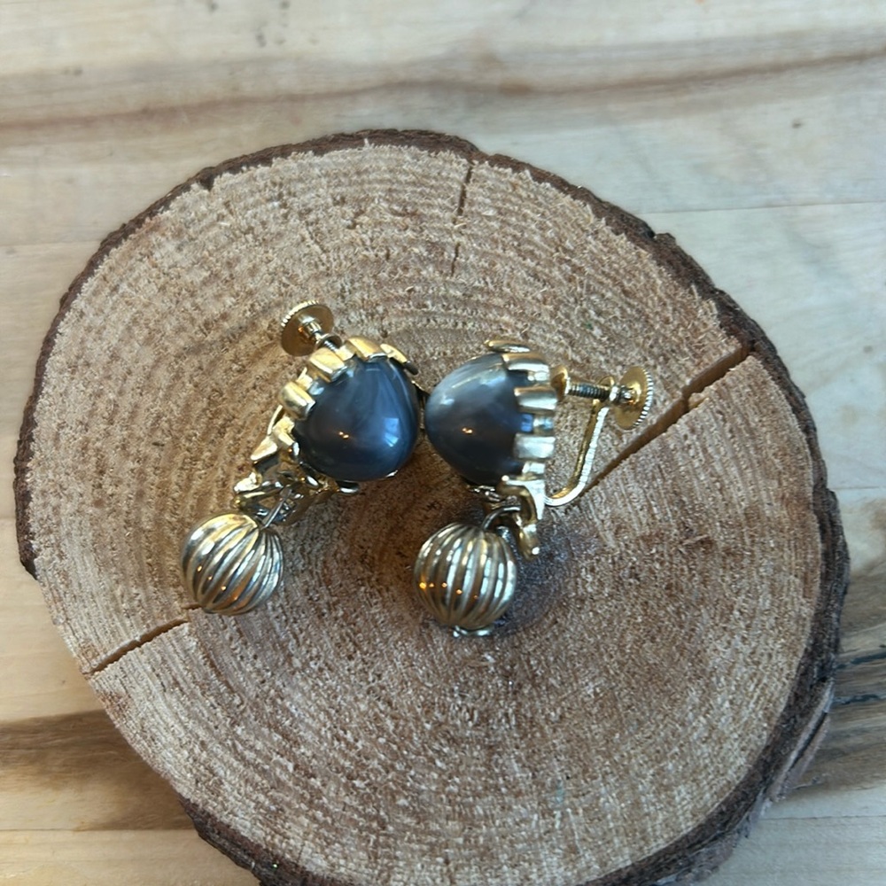Vintage clip on earrings